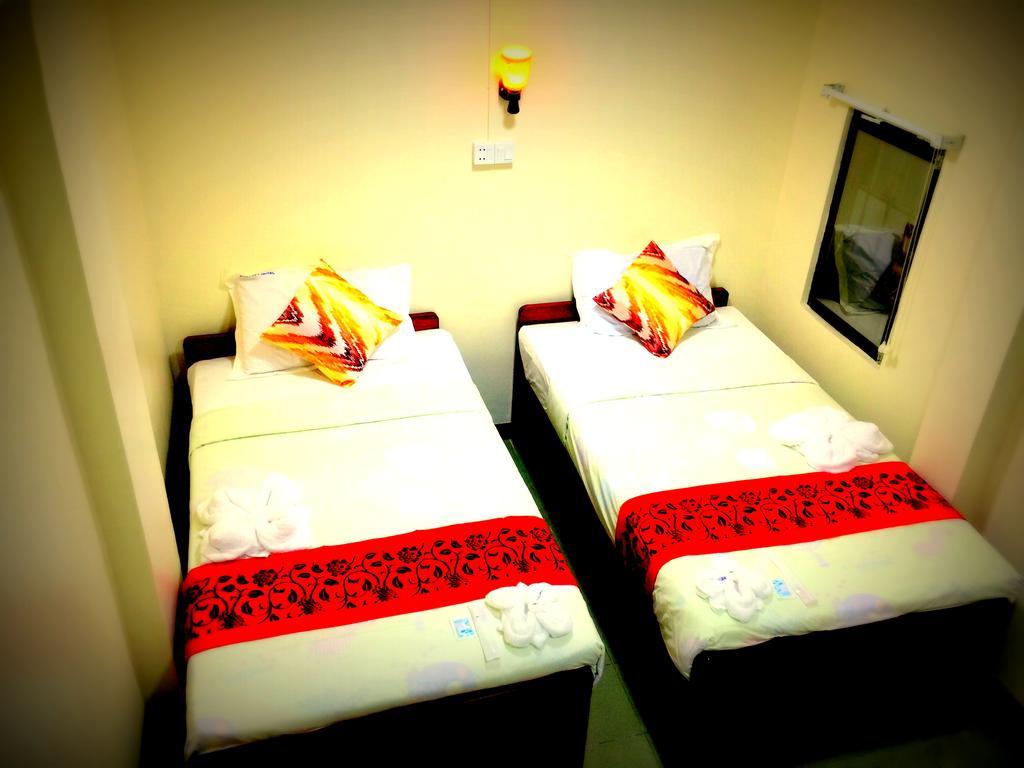 يانغون Everest Hotel المظهر الخارجي الصورة